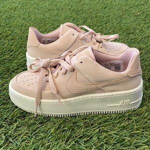 Nike Air Force 1 Sage Low